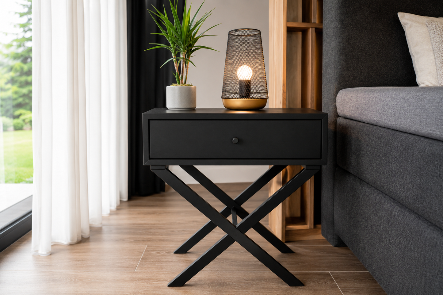 Delux Scandinavia Nachtisch Iniö Delux