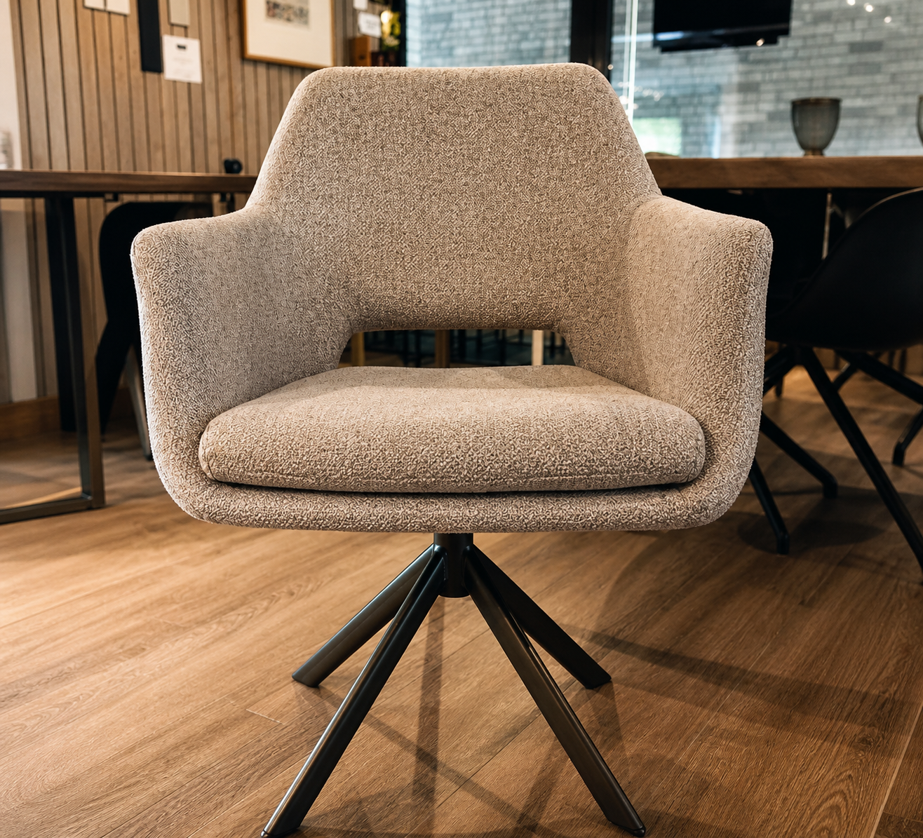 Altacorte Kenda Stuhl Beige Mattschwarz