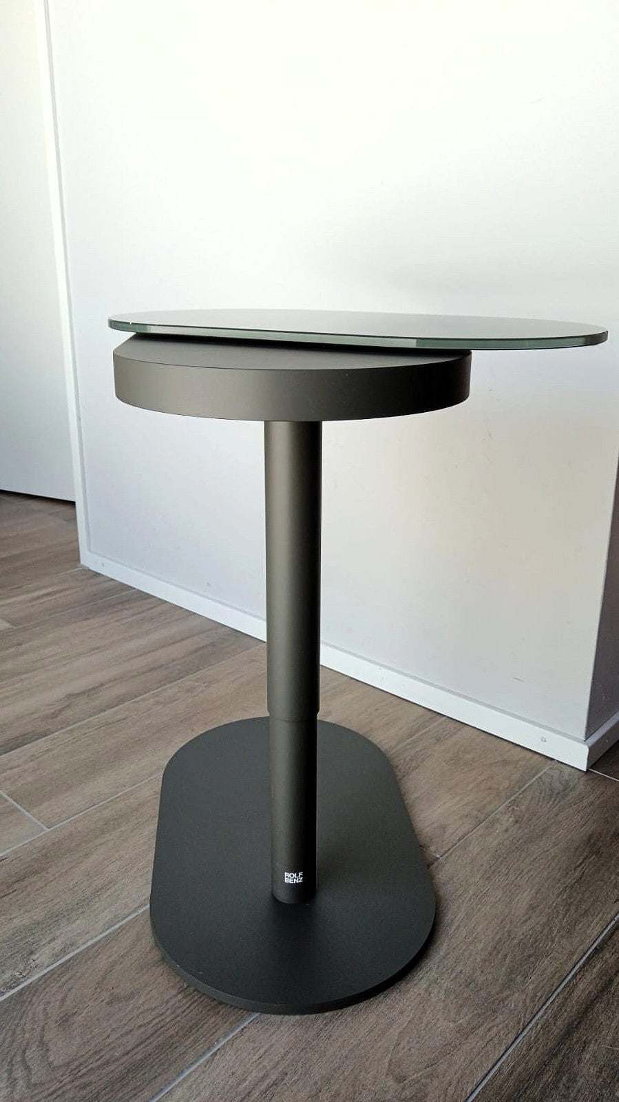 Rolf Benz Beistelltisch 8030 Schwarz Matt Oval Glas