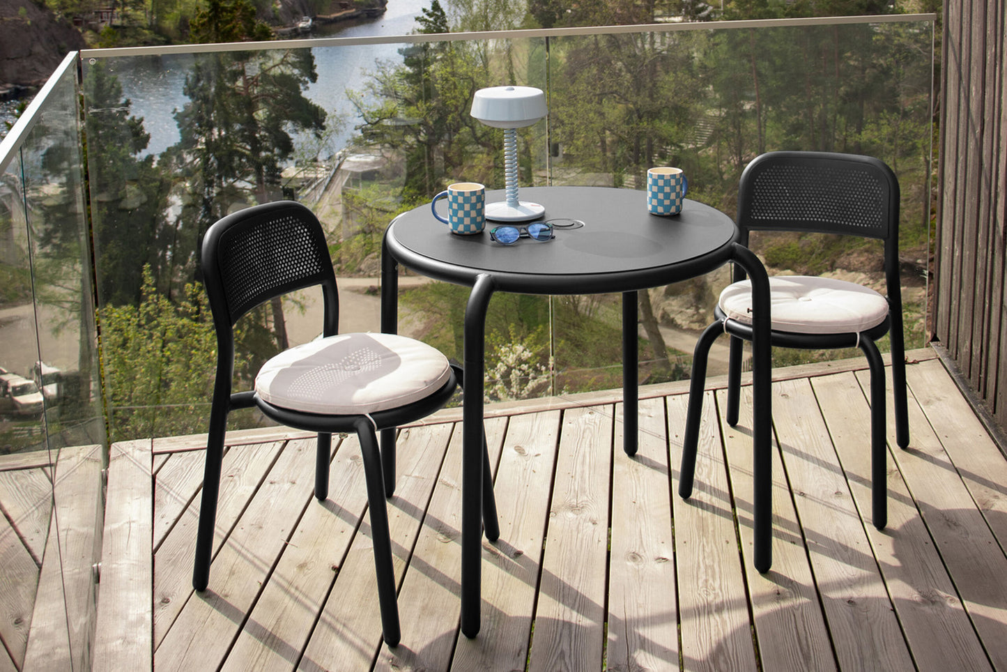 Toní Bistreau Gartentisch