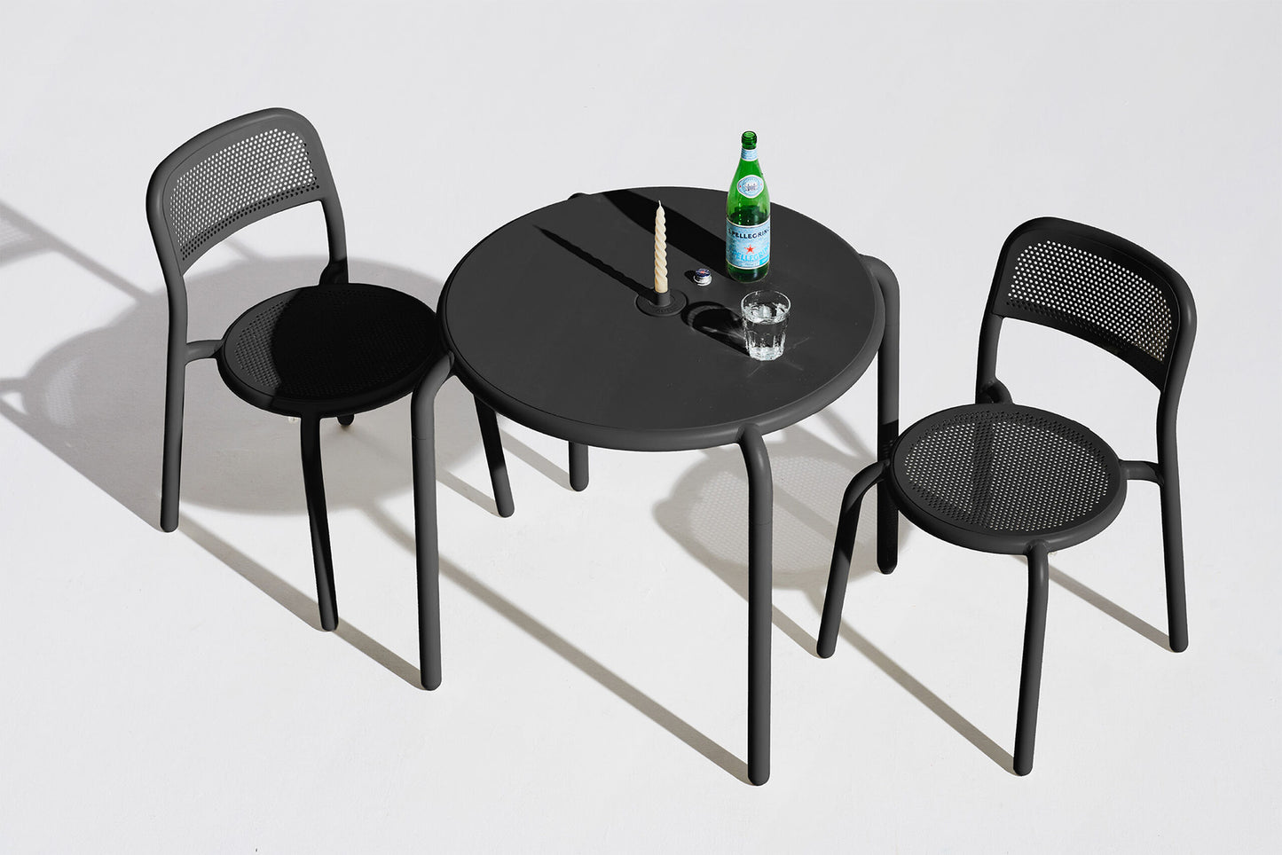 Toní Bistreau Gartentisch