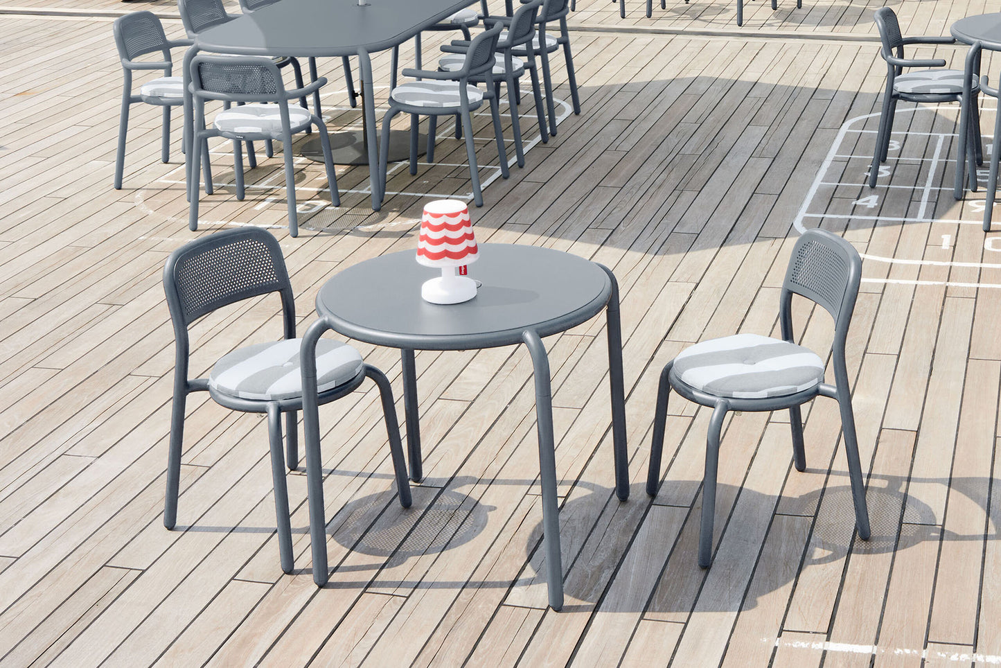 Toní Bistreau Gartentisch