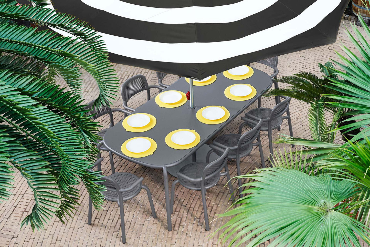 Toní Tablo Gartentisch